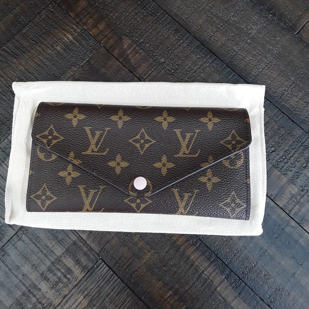 Authentic  Louis Vuitton Josephine wallet